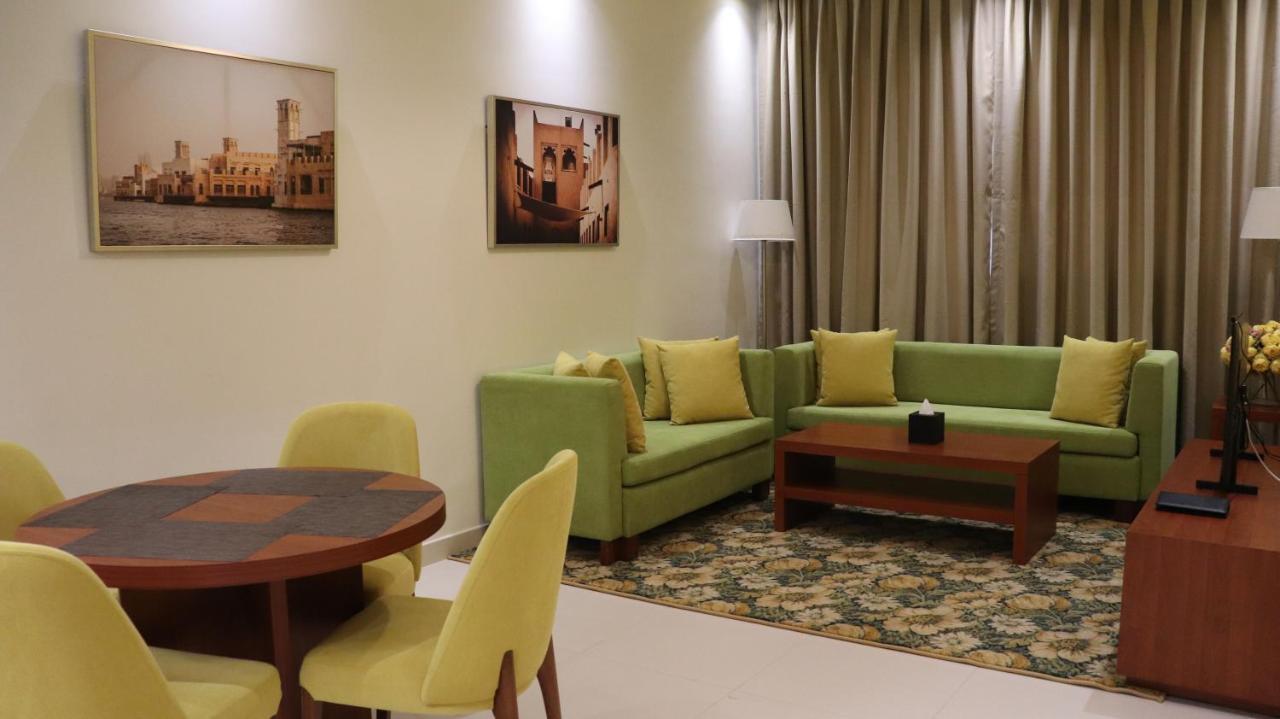 Al Riyadh Hotel Apartments Abu Dhabi Eksteriør billede