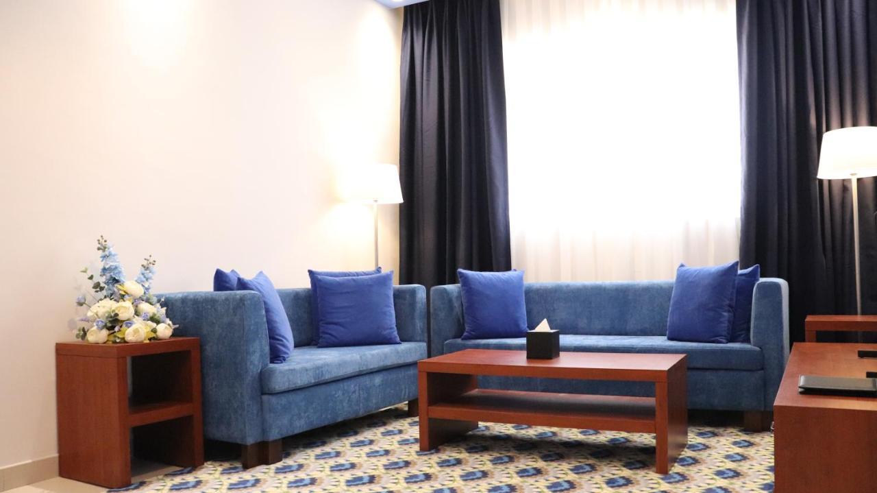 Al Riyadh Hotel Apartments Abu Dhabi Eksteriør billede