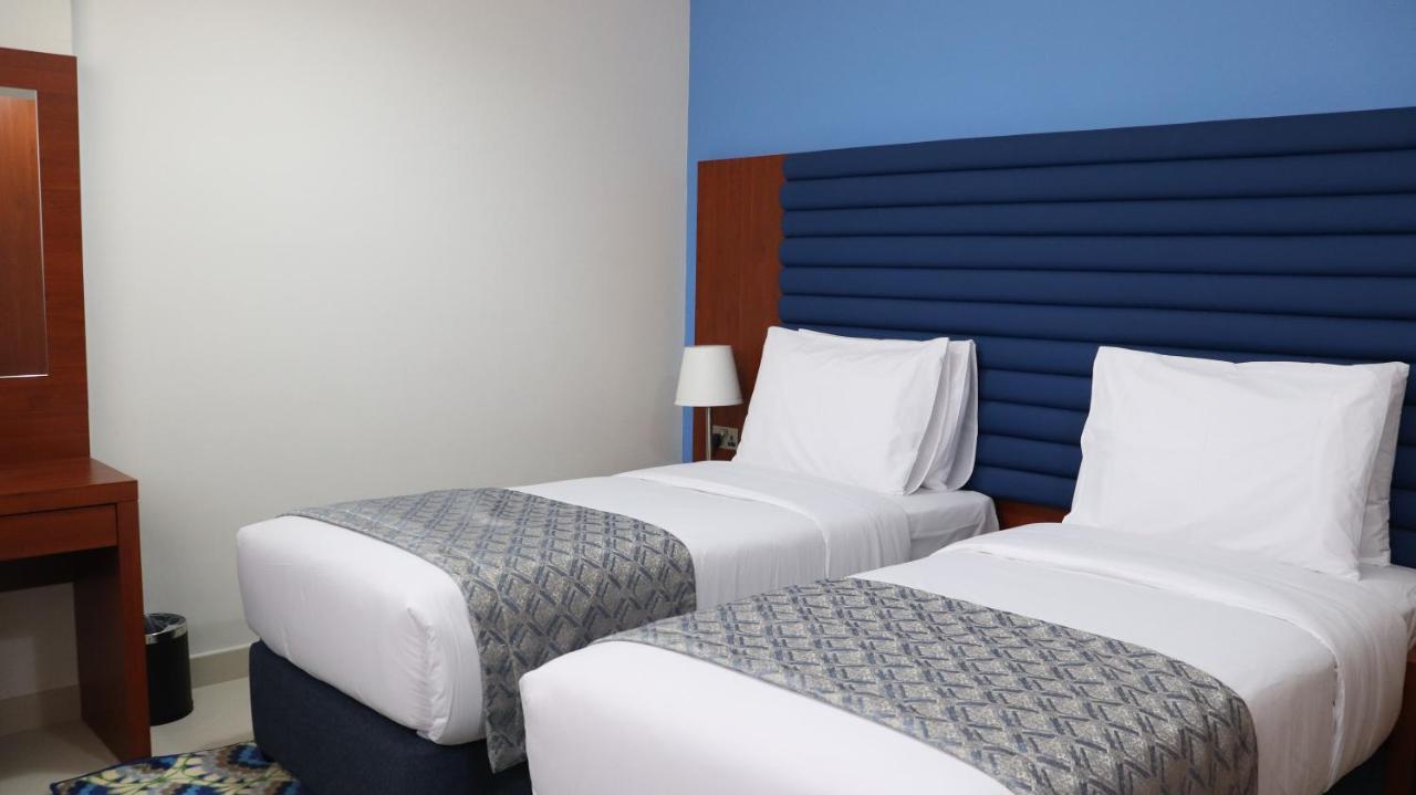 Al Riyadh Hotel Apartments Abu Dhabi Eksteriør billede