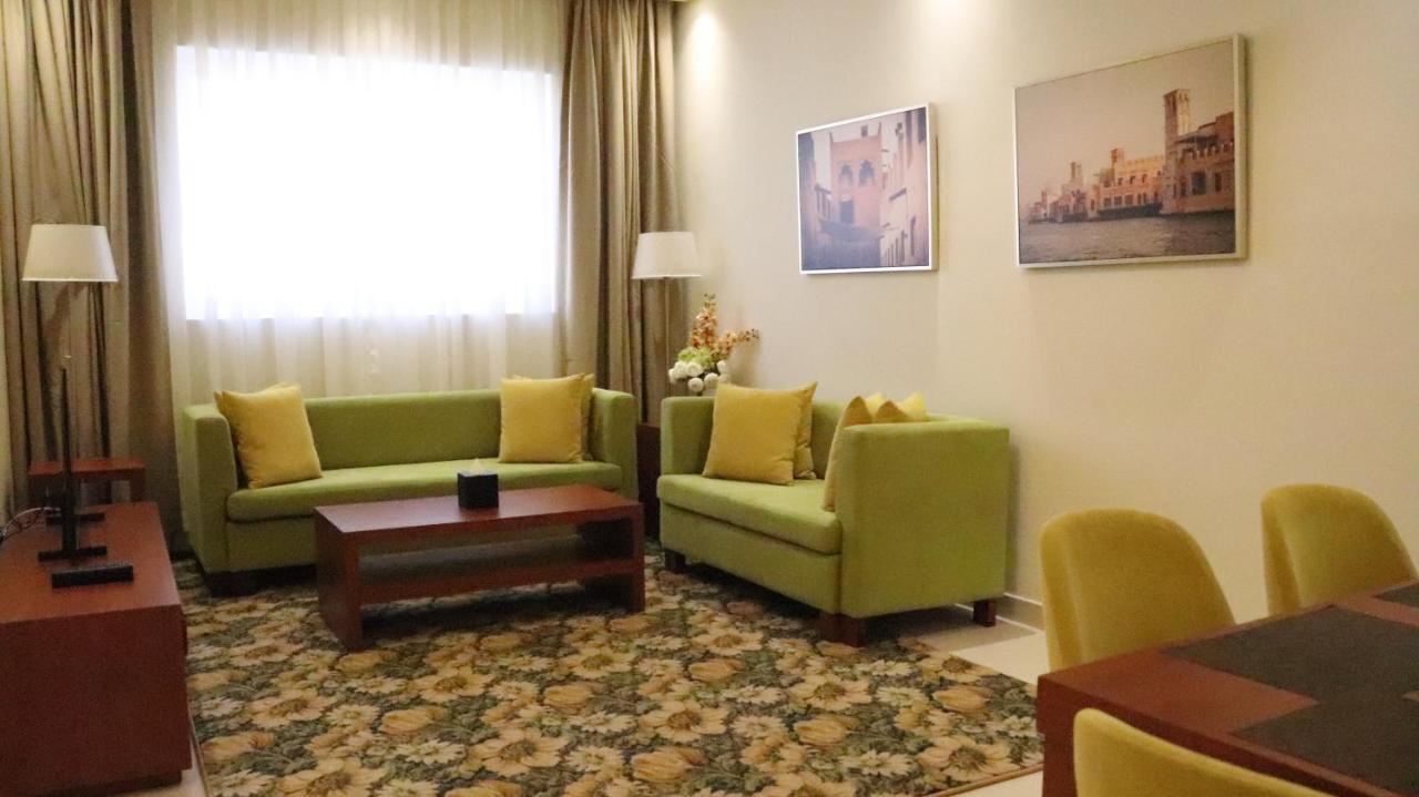 Al Riyadh Hotel Apartments Abu Dhabi Eksteriør billede