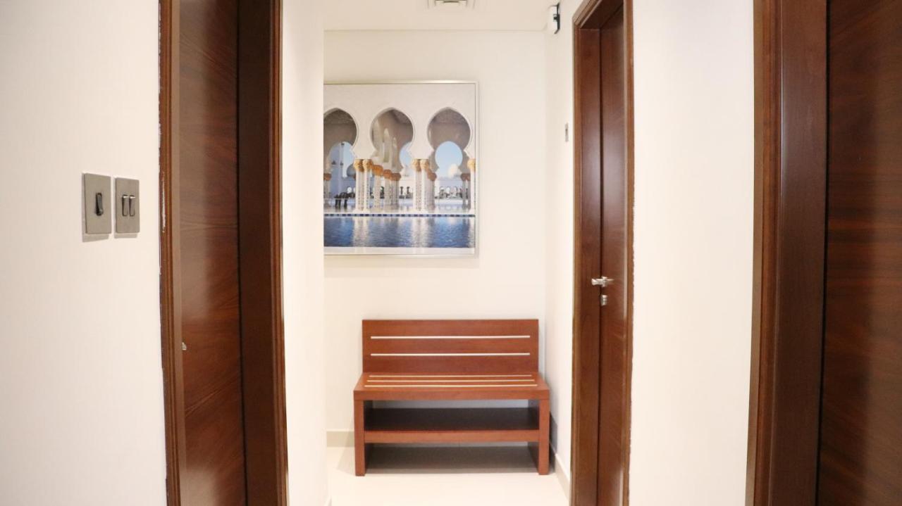 Al Riyadh Hotel Apartments Abu Dhabi Eksteriør billede