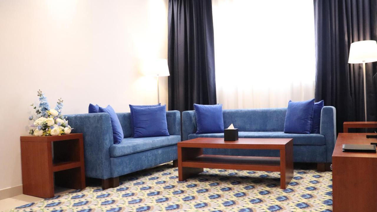 Al Riyadh Hotel Apartments Abu Dhabi Eksteriør billede